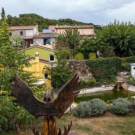 Sacredgaia - Retreat & Holistic Center Apartament *